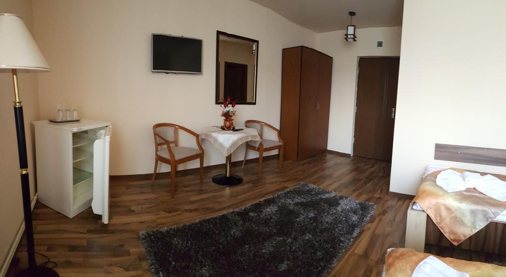 Hotel Casa Alex Târgu Jiu Pokoj fotografie