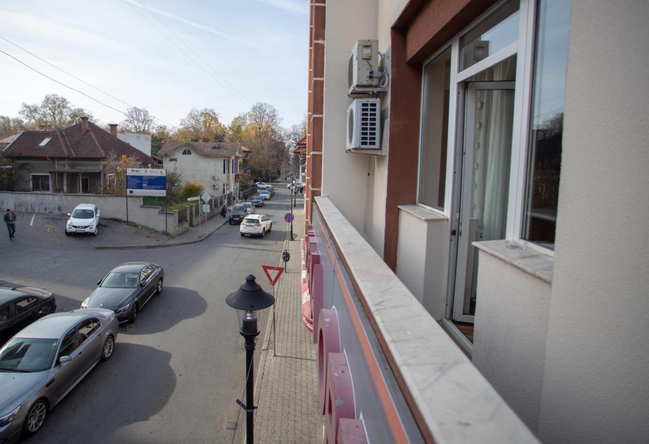 Hotel Casa Alex Târgu Jiu Exteriér fotografie