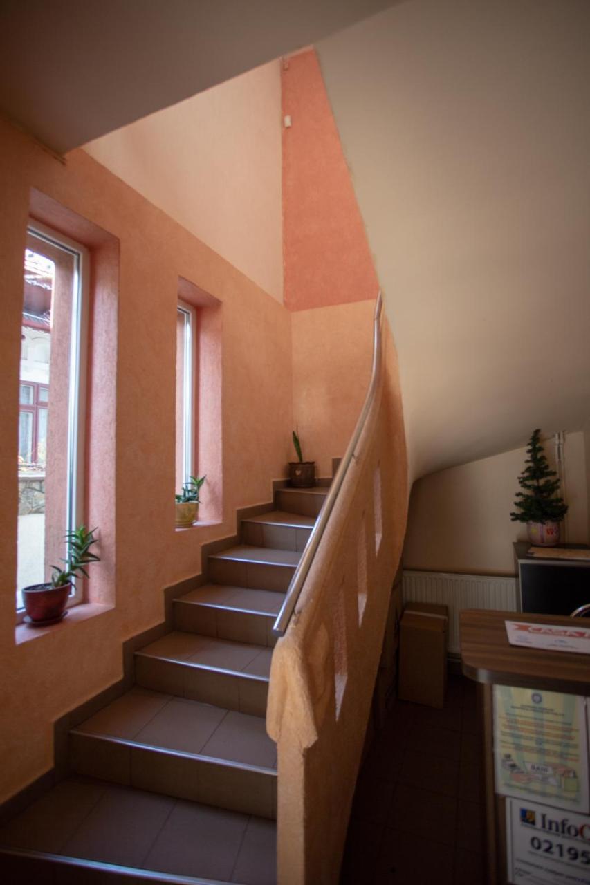 Hotel Casa Alex Târgu Jiu Exteriér fotografie